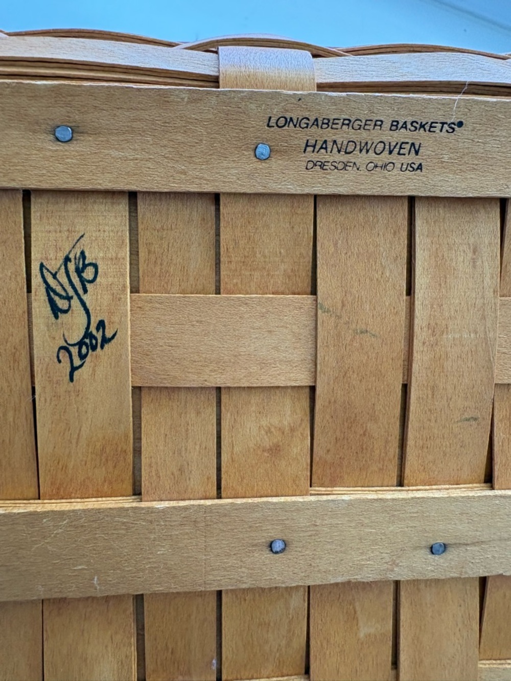 Vintage Longaberger basket 2002 - Picture 9 of 11